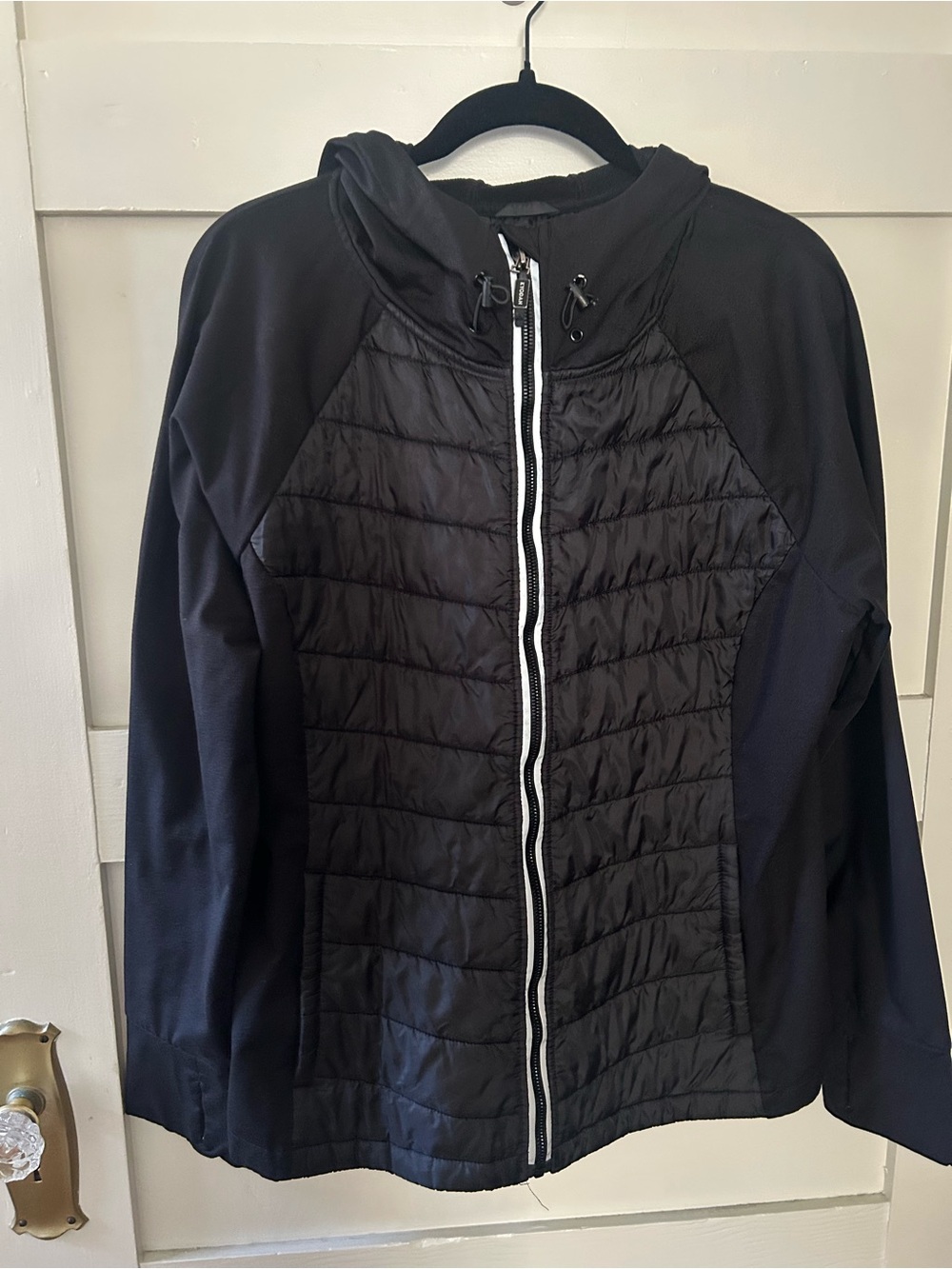 Kyodan Black Quilted Hooded Puffer Jacket with White Zip